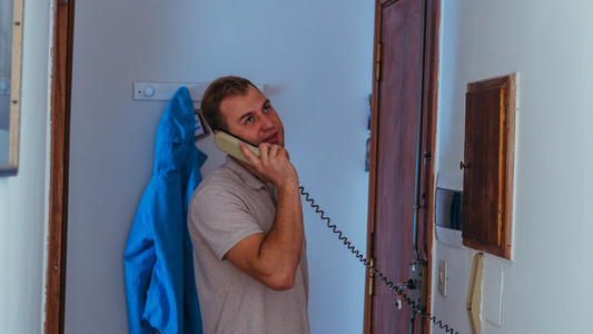 DIY Call Blocking Solutions vs. Professional Devices: Which Is Better?